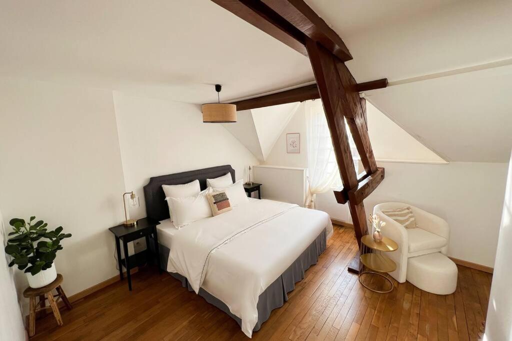 Holiday home Le De La Poterne, Maison En Bordure Du Serein Chablis