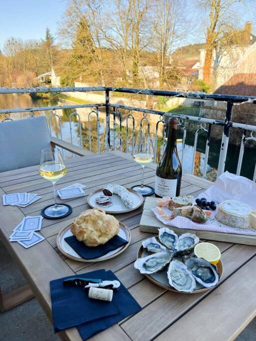 Le De La Poterne, Maison En Bordure Du Serein Holiday home *